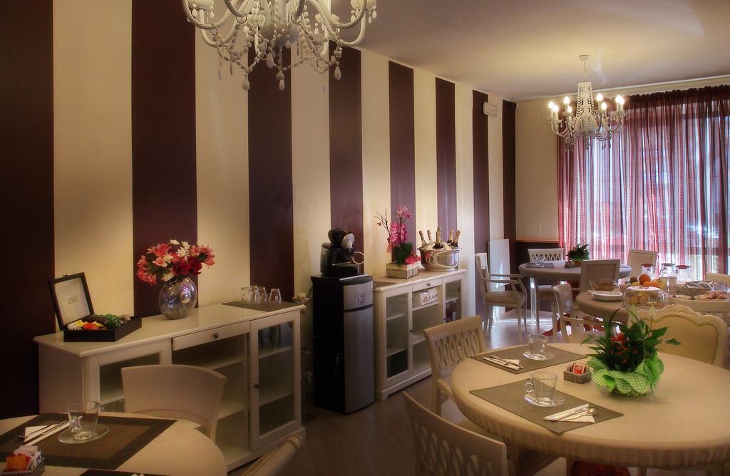 Hotel Due Spade Фиденца Экстерьер фото